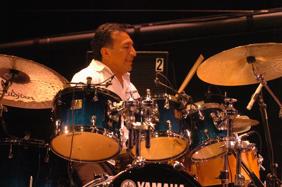 Alex Acuna Drummerworld