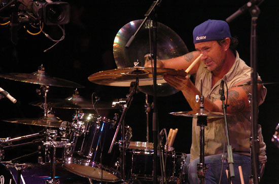 Chad Smith Drummerworld