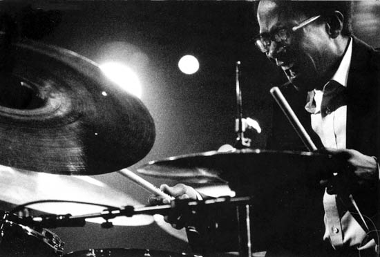 Brian Blade - Drummerworld