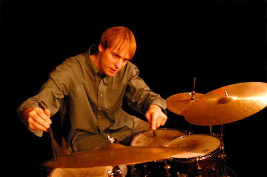 Ari Hoenig Drummerworld