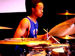 Tony Royster Jr. - Drummerworld