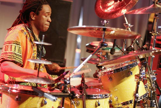 Will Calhoun - Drummerworld