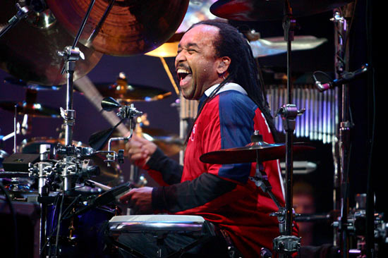 Carter Beauford Drummerworld