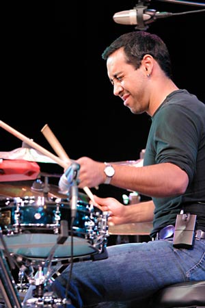 Antonio Sanchez Drummerworld