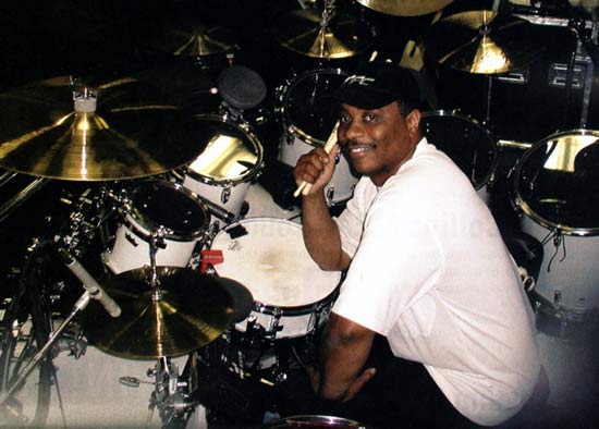 Ricky Lawson - Drummerworld