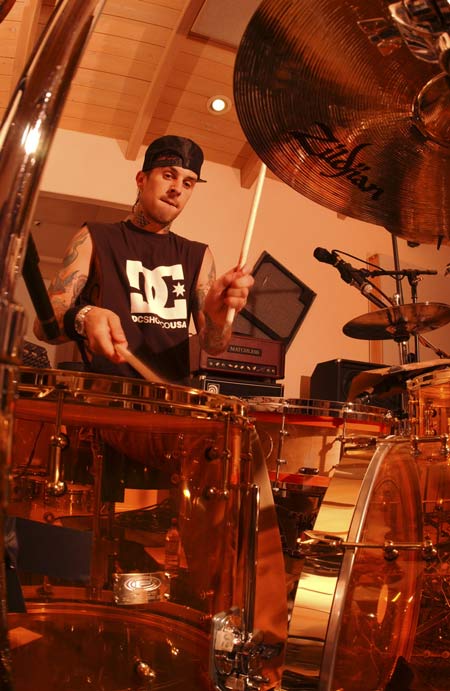 Travis Barker Drummerworld