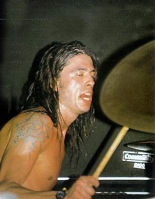 Dave Grohl Drummerworld