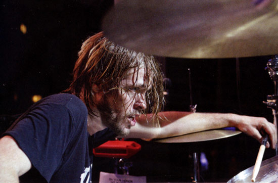 Taylor Hawkins Drummerworld