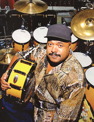 Dennis Chambers - Drummerworld