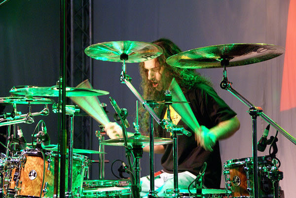 Derek Roddy Drummerworld