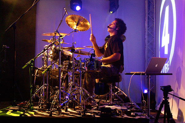 Nick d'Virgilio Drummerworld