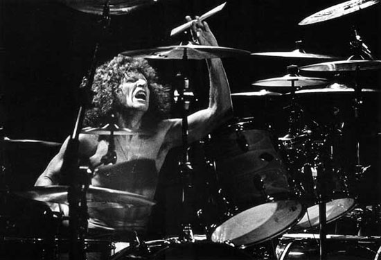 Tommy Aldridge Drummerworld