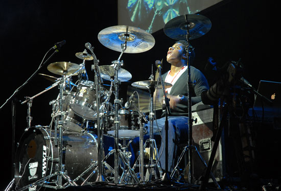 Ronald Bruner Drummerworld