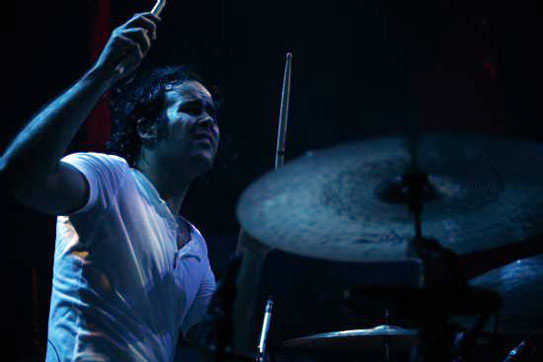 Ronnie Vannucci Drummerworld