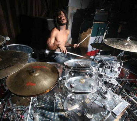 Thomas Pridgen Drummerworld