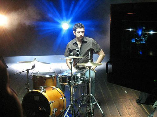 Mark Guiliana Drummerworld