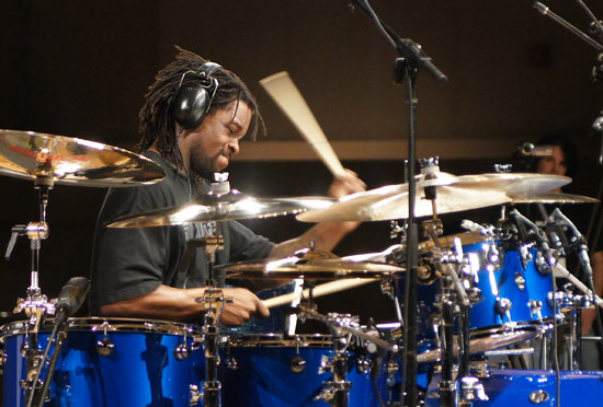 Thomas Pridgen Drummerworld