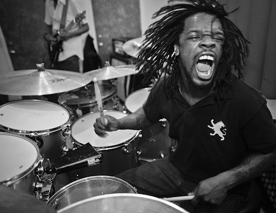 Thomas Pridgen Drummerworld