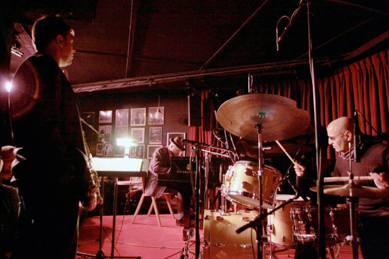 Paul Motian Drummerworld