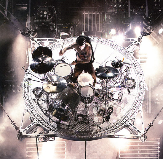 Travis Barker Drummerworld