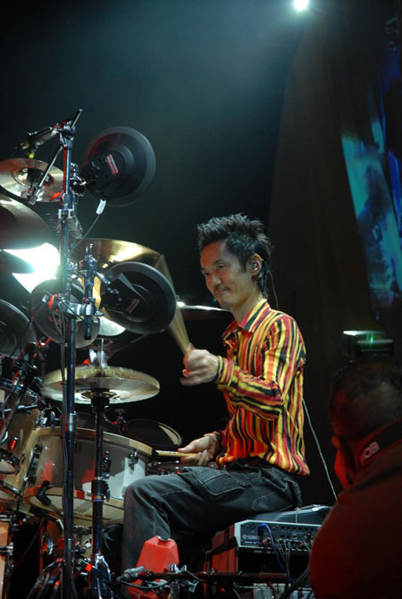 Akira Jimbo Drummerworld