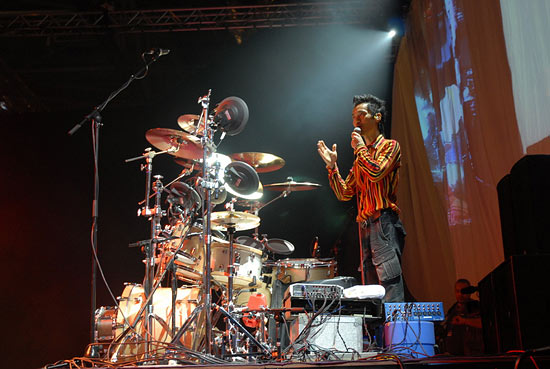 Akira Jimbo Drummerworld