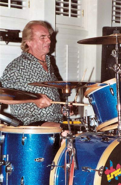 Alan White - Drummerworld