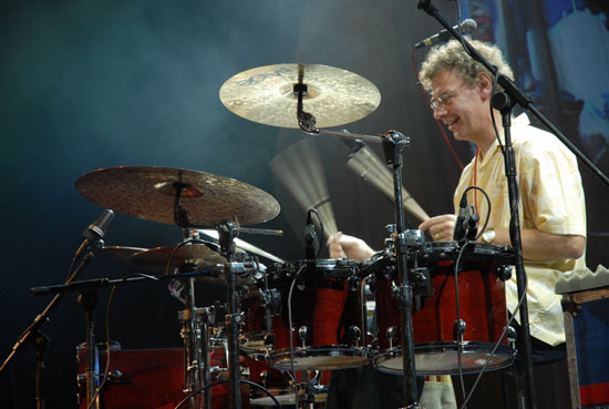 Bill Bruford Drummerworld