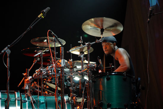 Tony Royster Jr. - Drummerworld