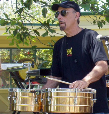 Walfredo Reyes - Drummerworld