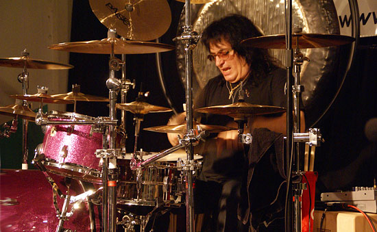 Bobby Rondinelli - Drummerworld