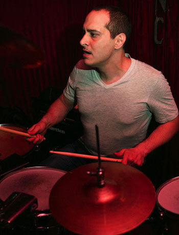 Robbie Ameen Drummerworld