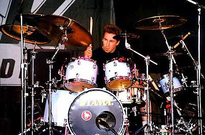 Abe Cunningham Drummerworld