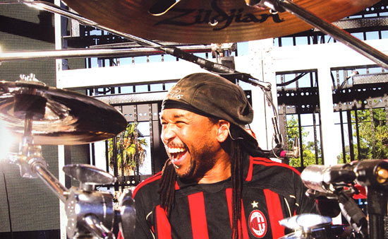 Carter Beauford Drummerworld