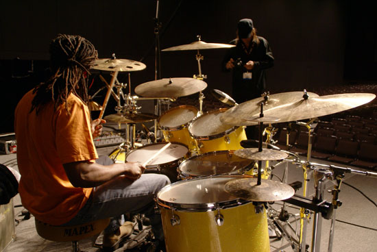 Will Calhoun - Drummerworld