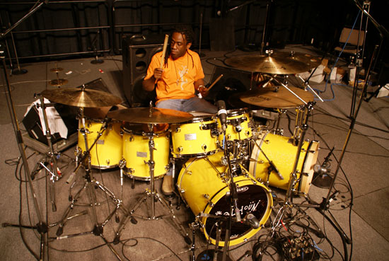 Will Calhoun - Drummerworld