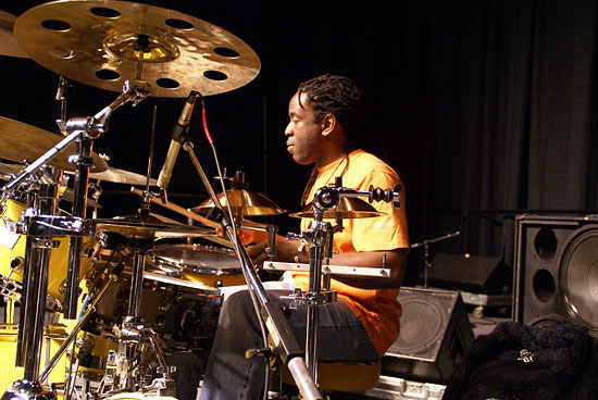 Will Calhoun - Drummerworld