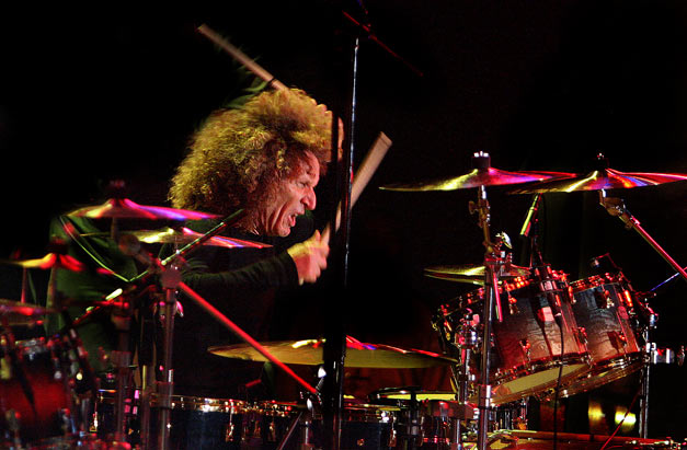 Tommy Aldridge Drummerworld